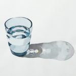 Glas mit Aquarellfarbe